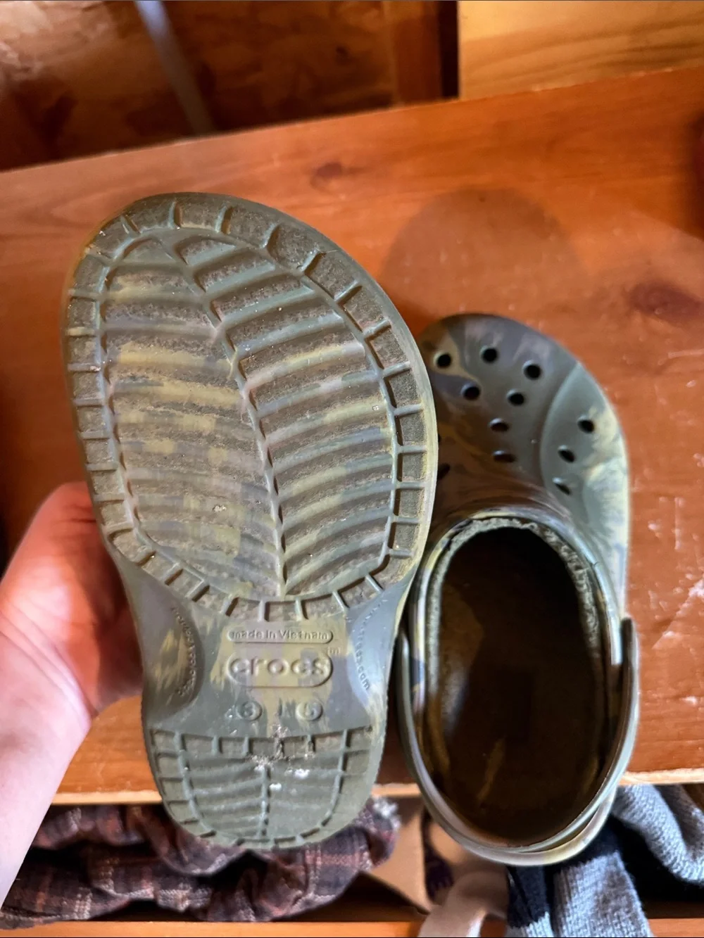 Kids Camouflage lined Crocs - Olive Green